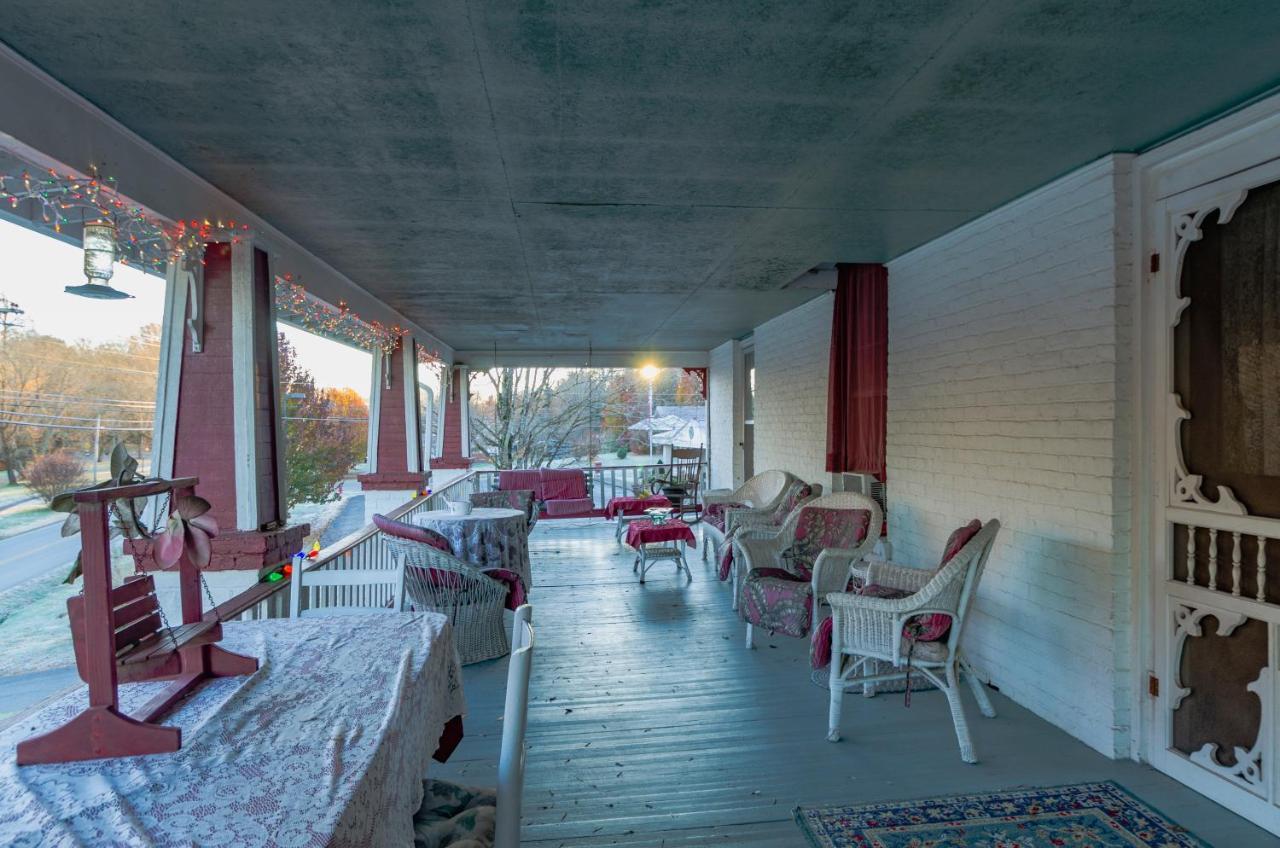 Armour'S Hotel & Spa Red Boiling Springs Eksteriør billede
